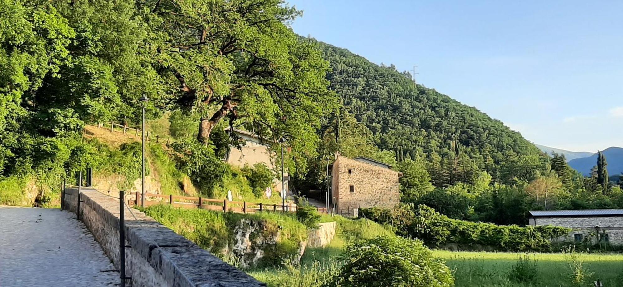 B&B Dell'Osteria Сант'Анатолия-ди-Нарко Экстерьер фото
